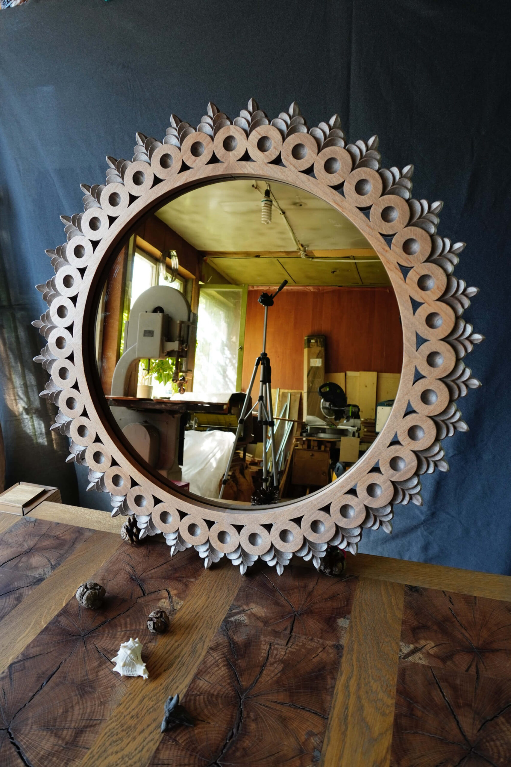 Огледало с дърворезбована рамка - Image 14