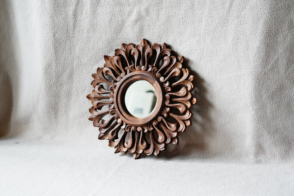 Woodcarved Mirror "Rosette" - Image 15