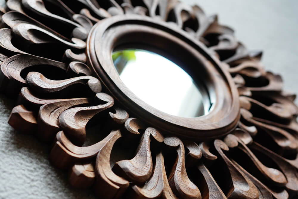 Woodcarved Mirror "Rosette" - Image 10